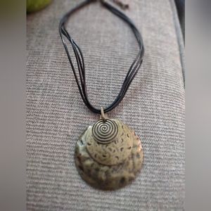 Premier Designs Necklace Brass Tone Hammered Disc Pendant Brutalist 20"